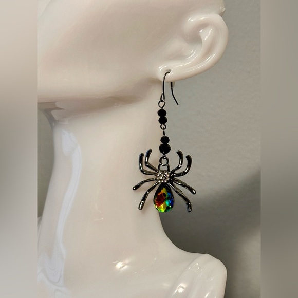 Spider Pendant Earrings with Long Dangle Design Halloween Costume Accessories - Picture 2 of 6